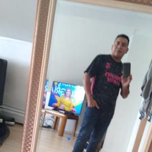 Meet your Posher, Javier